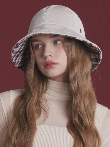 Purple Label Velvet Round Bucket Hat Liverpool bei - WHITE SANDS - Modalova