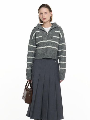 Stripe Half Zip-Up Hatzi Pullover [GREY] / WBD4L05 - GENERAL IDEA - Modalova