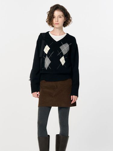 New Classic Argyle V-neck Pullover [BLACK] / WBD4L - GENERAL IDEA - Modalova