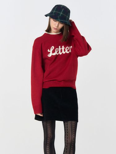 Lettering Double Lip Pullover [RED] / SBD3U05017 - GENERAL IDEA - Modalova