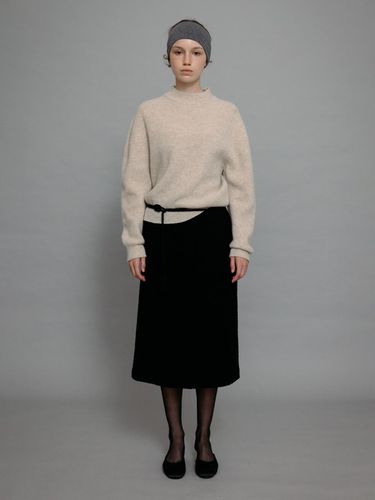 WOOL TEXTURED SEMI A LINE MIDI SKIRT - Carriere - Modalova