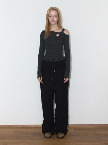 FABRIC MIX WOOL PANTS (BLACK) - ASURA - Modalova