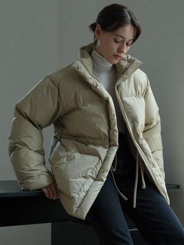 Classic half down jacket (beige) - LE - Modalova