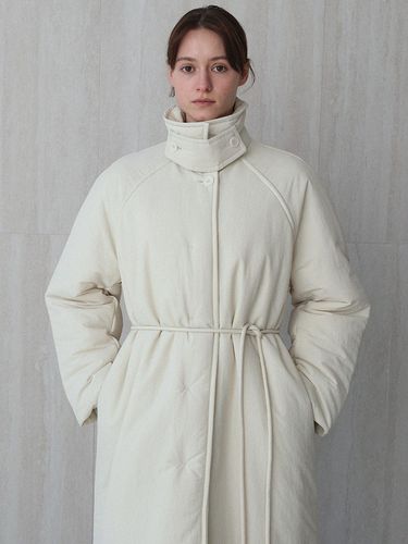 Padded balmacaan coat (ivory) - LE - Modalova