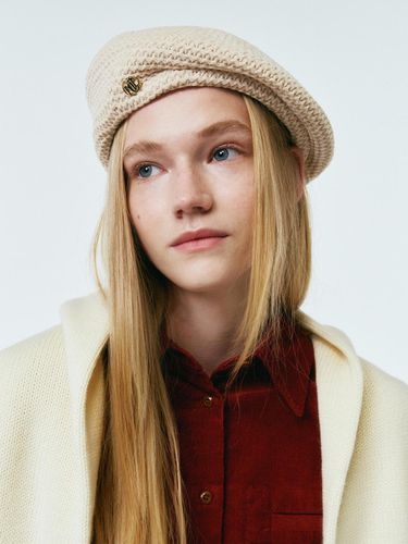 Circular Logo Beret (MOEDHT11MBE) - marieclaire - Modalova