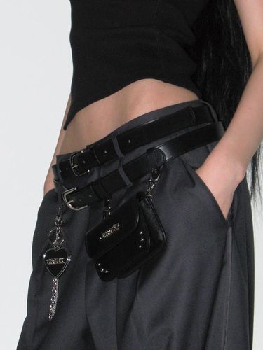 STUD LEATHER BELT BAG_BLACK - CRANK - Modalova