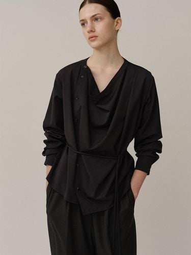 PF24 Draped Allen Blouse (Merino Wool) - KINDERSALMON - Modalova