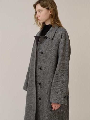 PF24 Reversible Coat Greige - KINDERSALMON - Modalova