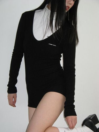 V NECK KNIT BODY SUIT_BLACK - CRANK - Modalova