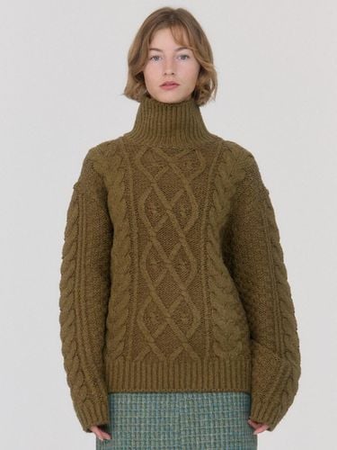 Old Father High Neck Sweater (Khaki Brown) - sienne - Modalova