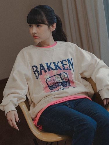 Ticket Raglan Sweatshirt BK5983_Cream - BAKKEN - Modalova