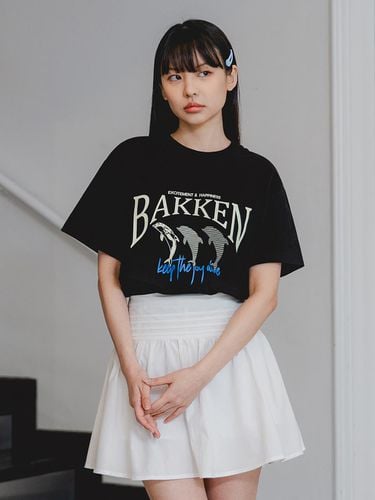 Dolphin Short-Sleeved T-Shirt BK3997_Black - BAKKEN - Modalova