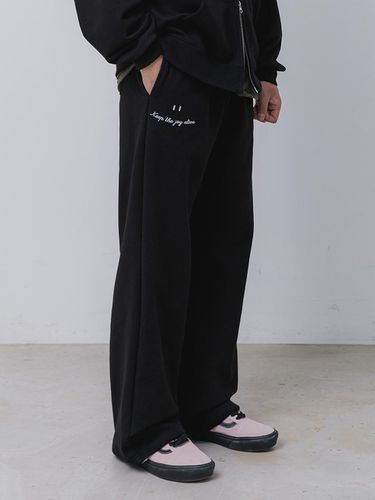 Smile Embroidered Logo Semi-Wide Sweat Pant - BAKKEN - Modalova