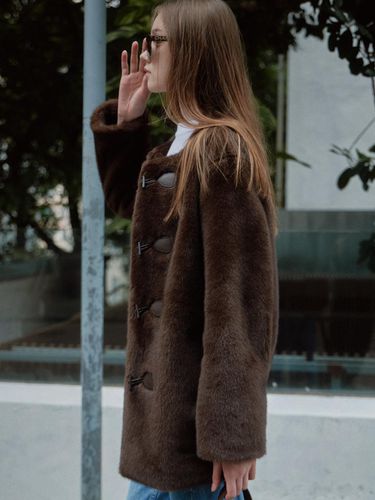 Classic Shearing Fur Coat - Brown - TAV - Modalova