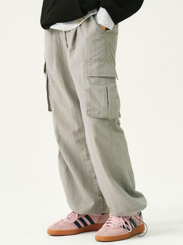 UNISEX] BANDING Nylon Cargo Pants_Gray - GRAVER - Modalova