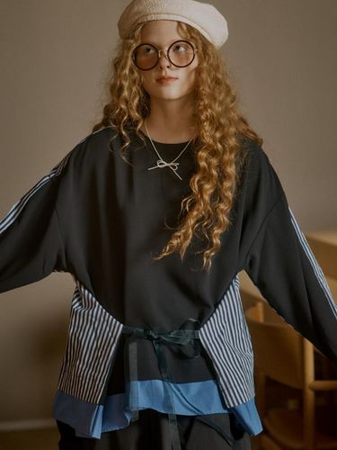 HIROI BLOUSE (NAVY) - PARISIEN’S KYOTO TRIP - Modalova