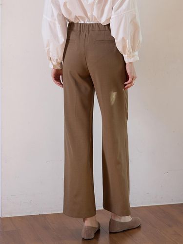 TUCK MODERNLINE SLACKS - DARK BEIGE - LE STUDIO - Modalova