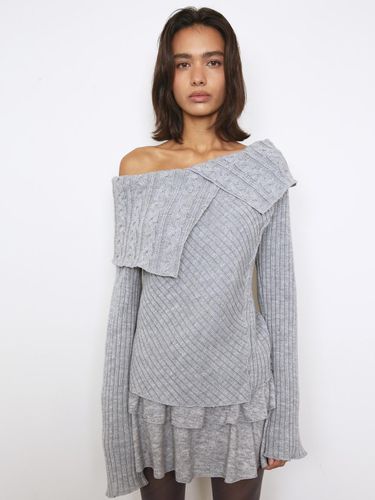 CHUNKY CABLE OFF - SHOULDER SWEATER, GREY - Polysooem - Modalova