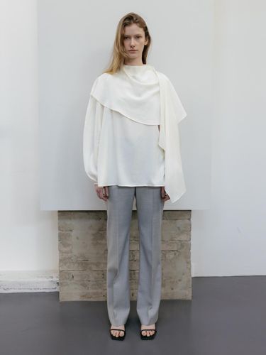 SUMMER WOOL FLARED TROUSERS - Carriere - Modalova