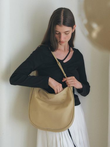 Infinity Hobo Shoulder Bag (LW5SE4770) [KH] - JOY GRYSON - Modalova