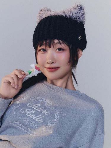 CAT BEANIE [3COLOR] - ADORE BELLE - Modalova