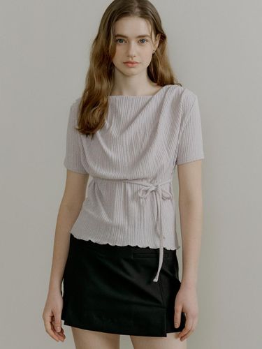 Comos 1401 drape neck string detail T-shirt (pale pink gray) - ourcomos - Modalova