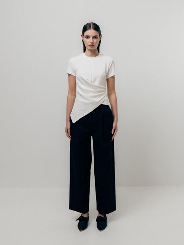 ASYMMETRIC T-SHIRT [WHITE] - Emin & Paul - Modalova