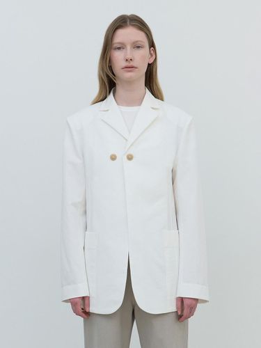 Out Pocket Two-Button Single Blazer [White] - AFTERGLOWOOL - Modalova