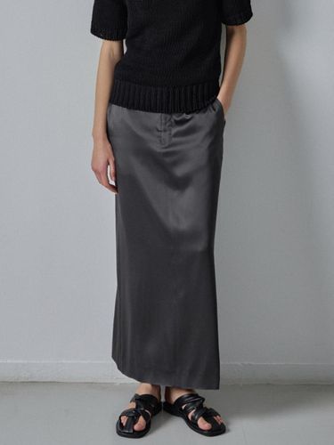 Silky Maxi Skirt [Charcoal] - FACADE PATTERN - Modalova