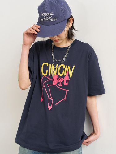CIN CIN Regular Short-Sleeve T-Shirt [NAVY] (SBE2U01009) - GENERAL IDEA - Modalova