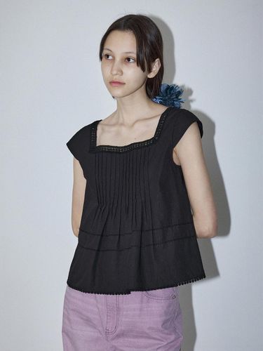 LACE SQUARE NECK BLOUSE [BLACK] - Enor - Modalova