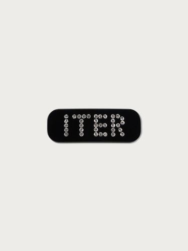 Cubic Crystal Logo Hair Clip [Black] - ITER - Modalova