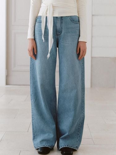 Semi Low-Rise Wide Cotton Denim Pants [Medium Blue] (1332) - ourcomos - Modalova