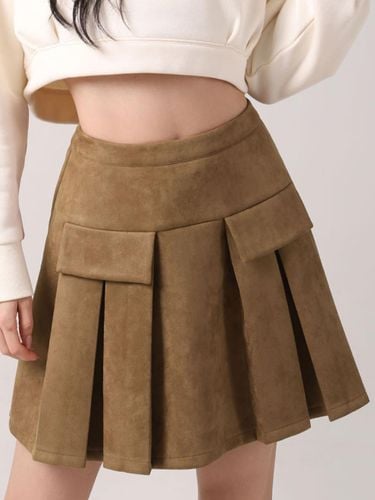 Pocket Suede Pleated Mini Skirt [Brown] - AVANDRESS - Modalova