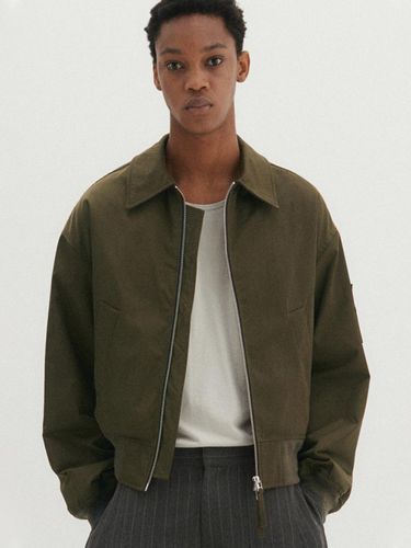 Flight Crop Semi-Oversized Bomber Jacket [Khaki] - DNSR - Modalova