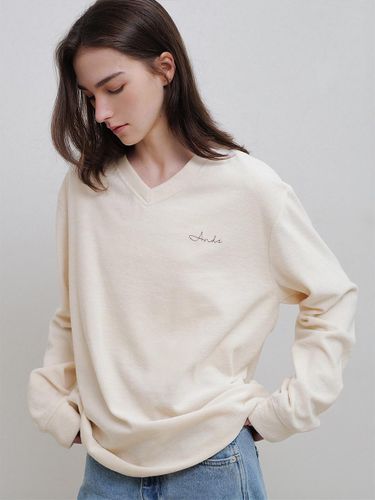 Terry V-neck Long Sleeve T-shirt [Buttery Yellow] - ANDNEEDS - Modalova