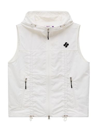 Shirred Sheer Nylon Adjustable Vest [Ivory] - HOODHOOD - Modalova