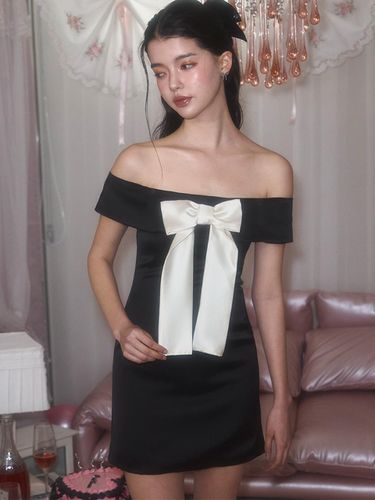 Off Shoulder Ribbon Mini Dress [Black] - Rosefrantz - Modalova