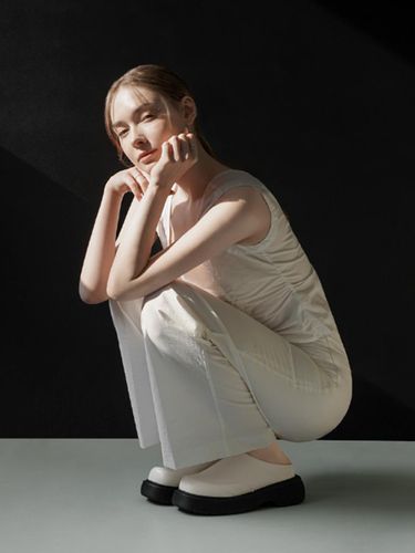 Platform Damteu Clog Mules MLLTR1h128 - CHAAKAN - Modalova