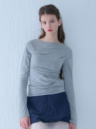 Pin Tuck Strap Long Sleeve T-shirt [Gray] - camino - Modalova