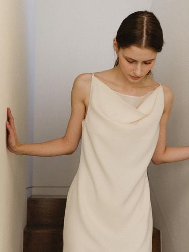 Draped Camisole Midi Dress [Beige] - KINDERSALMON - Modalova