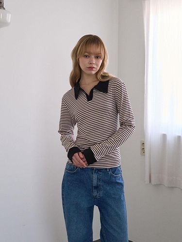 V-neck Collar Striped Long Sleeve T-Shirts (Black) - 5OML - Modalova