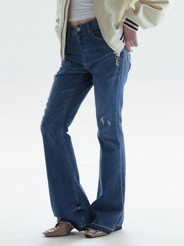 DISTRESSED BOOTCUT PANTS [BLUE] - CHOWOO - Modalova