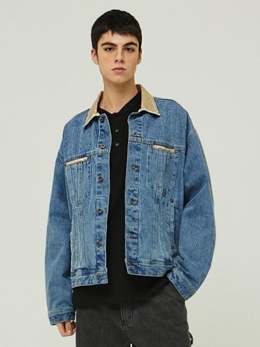 Trucker 5111 Fade Wash Semi-Overfit Denim Jacket [Medium Indigo] - MAGOODGAN - Modalova