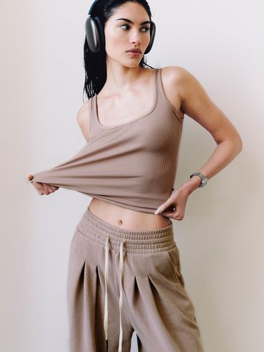 BLAKE TOP [BEIGE] - NYLORA - Modalova