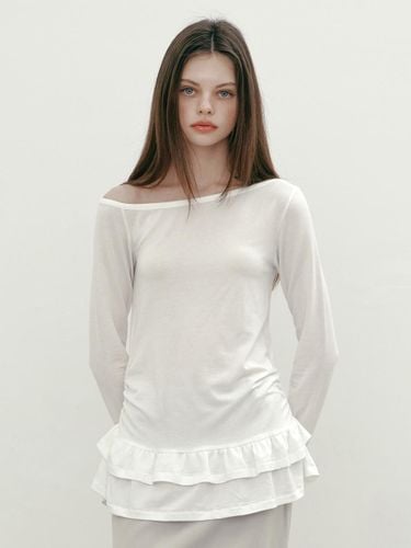 ONE SHOULDER FRILL T-SHIRT [WHITE] - margarin fingers - Modalova