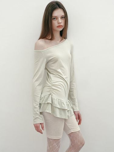 ONE SHOULDER FRILL T-SHIRT [GREEN] - margarin fingers - Modalova