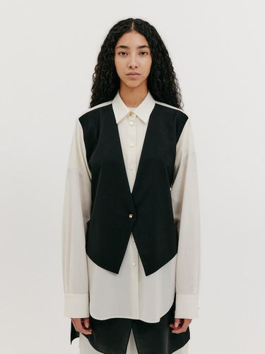 Vest Layered Shirt [Ivory/Black] - EENK - Modalova