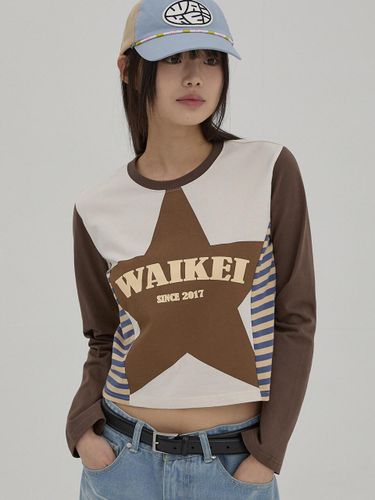 Star with Stripes T-shirt [Brown] - WAIKEI - Modalova