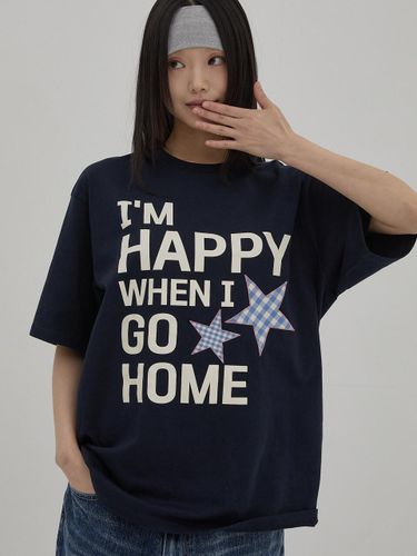 I am HAPPY Short-Sleeve T-Shirt [Navy] - WAIKEI - Modalova